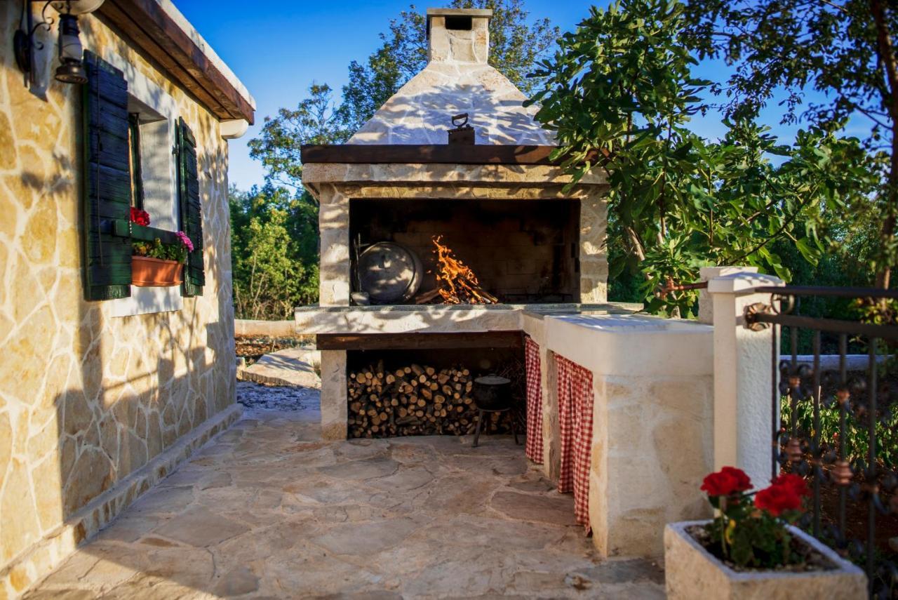 Villa Terra With Heated Pool Marina Εξωτερικό φωτογραφία