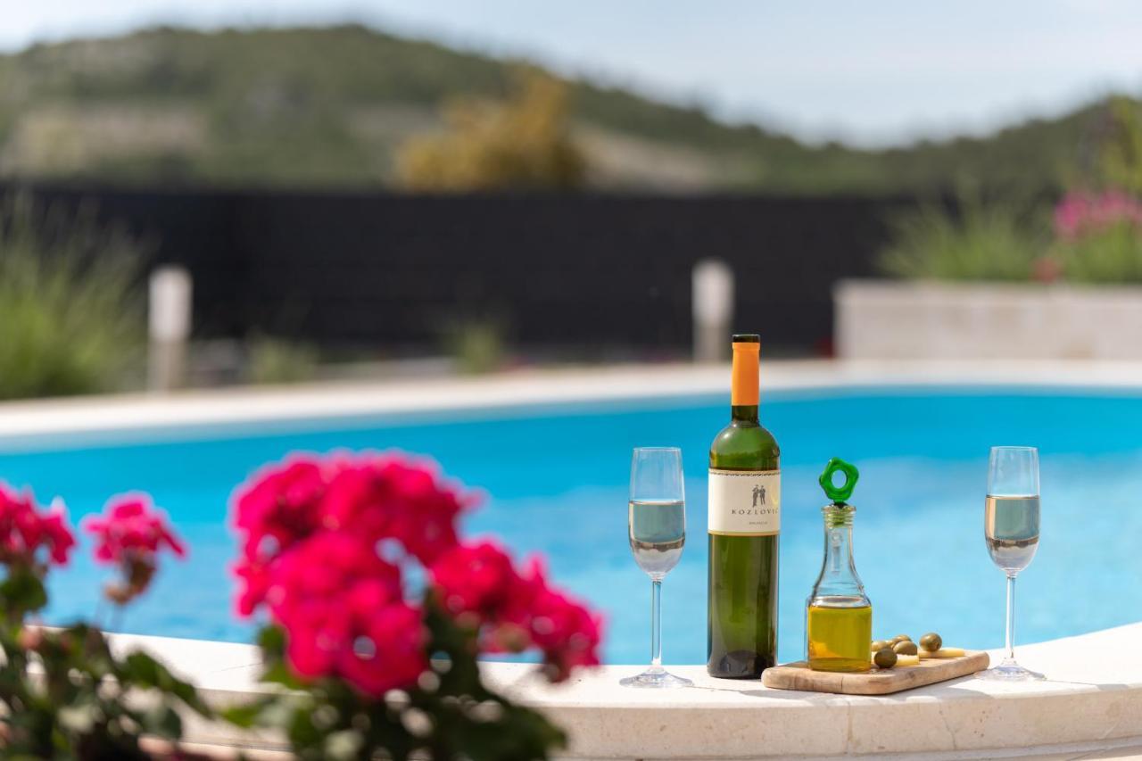 Villa Terra With Heated Pool Marina Εξωτερικό φωτογραφία